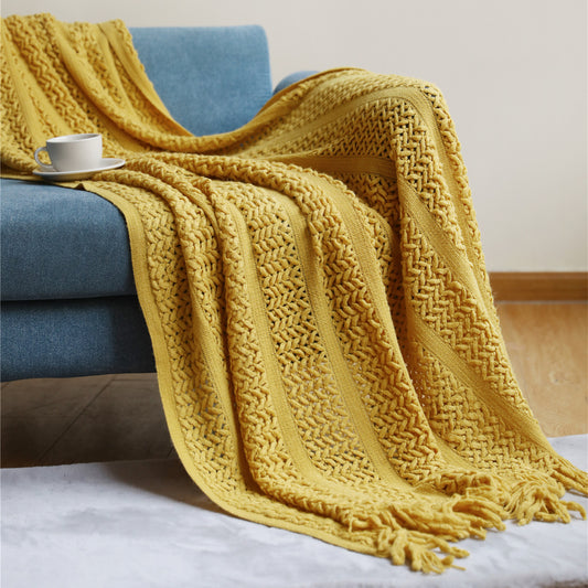 Warm Knitted Throw – Elegant, Comfy, and Cuddly